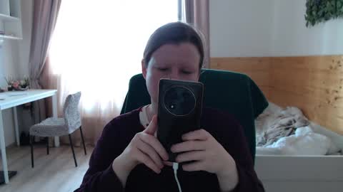 Crystal online show from April 16, 11:11 am