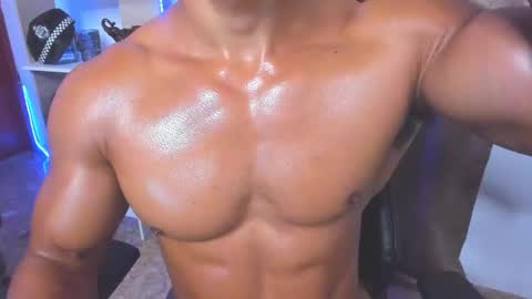 Snapshot of exquisite_gabe chatting on December 14, 12:22 am GABRIEL online show from December 14, 12:22 am