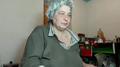 Snapshot of exquisitemature chatting on February 11, 11:10 am ExquisiteMature online show from February 11, 11:10 am