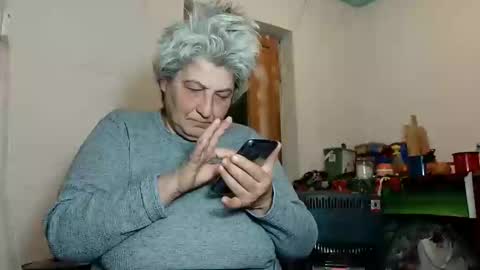 Snapshot of exquisitemature chatting on February 15, 12:01 pm ExquisiteMature online show from February 15, 12:01 pm