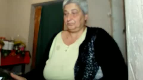 Snapshot of exquisitemature chatting on October 9, 12:25 pm ExquisiteMature online show from October 9, 12:25 pm