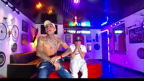 extrangers online show from February 24, 12:58 pm