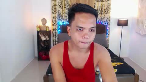 Snapshot of extraservice69menx chatting on September 20, 8:48 am JOHNDAVE online show from September 20, 8:48 am