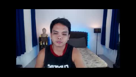 Snapshot of extraservice69menx chatting on October 19, 3:45 pm JOHNDAVE online show from October 19, 3:45 pm