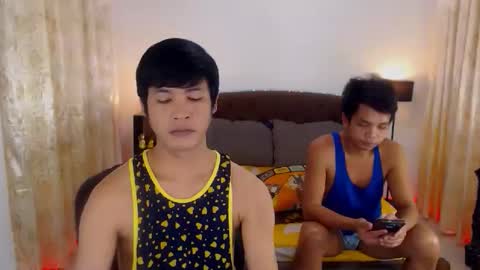 Snapshot of extraservice69menx chatting on December 2, 2:39 am JOHNDAVE online show from December 2, 2:39 am