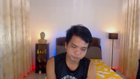 Snapshot of extraservice69menx chatting on December 4, 3:05 am JOHNDAVE online show from December 4, 3:05 am