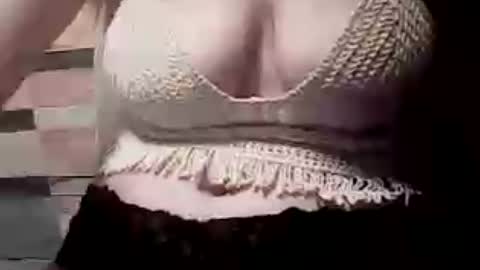 Snapshot of extremelydmilkyboobs chatting on July 13, 10:29 am extremelydmilkyboobs online show from July 13, 10:29 am