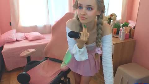 exxxcore_ online show from September 27, 1:21 am