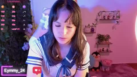 Snapshot of eymmy_24 chatting on June 6, 2:16 am eymmy_24 online show from June 6, 2:16 am