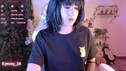 Snapshot of eymmy_24 chatting on July 10, 1:43 am eymmy_24 online show from July 10, 1:43 am