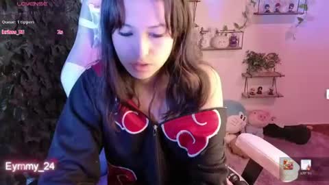 Snapshot of eymmy_24 chatting on July 25, 2:09 am eymmy_24 online show from July 25, 2:09 am