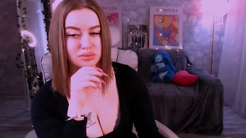 Snapshot of eyragail chatting on March 26, 6:52 am eyragail online show from March 26, 6:52 am