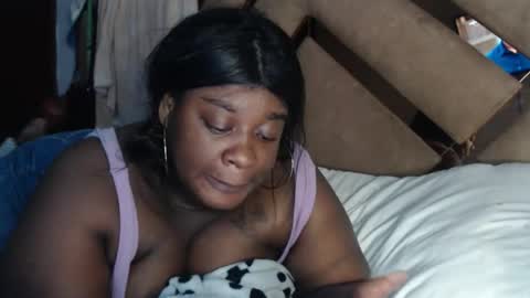 eyshaexotii online show from November 9, 2:43 am