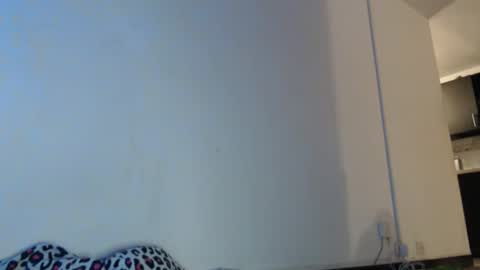 eyshaexotii online show from December 5, 11:30 am