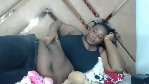 eyshaexotii online show from March 3, 12:50 am