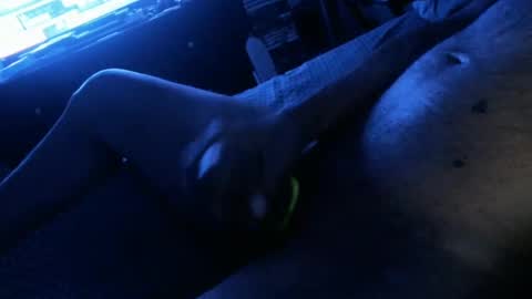 ezeddie2015 online show from January 1, 1:04 am