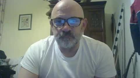 f1zzeek online show from April 2, 11:35 pm