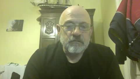 Snapshot of f1zzeek chatting on April 24, 11:51 pm f1zzeek online show from April 24, 11:51 pm