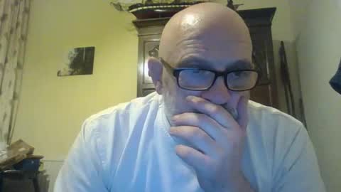 Snapshot of f1zzeek chatting on April 29, 11:55 pm f1zzeek online show from April 29, 11:55 pm