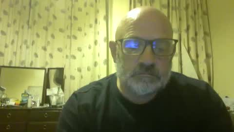 Snapshot of f1zzeek chatting on May 17, 12:52 am f1zzeek online show from May 17, 12:52 am