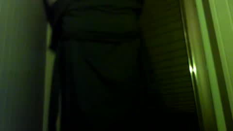 Snapshot of f4rtmaker chatting on March 5, 6:12 am f4rtmaker online show from March 5, 6:12 am