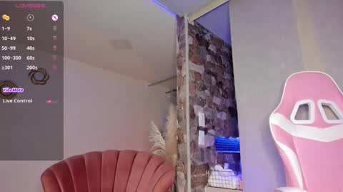 Snapshot of fabianna_laraa chatting on February 11, 11:43 am Thianna online show from February 11, 11:43 am