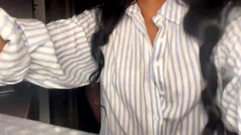 Snapshot of fabianna_laraa chatting on October 16, 8:48 am Thianna online show from October 16, 8:48 am