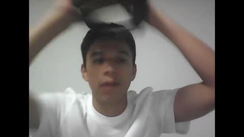 Snapshot of fabiar11 chatting on October 6, 2:20 am R online show from October 6, 2:20 am