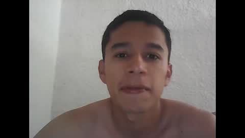 R online show from March 19, 3:38 pm