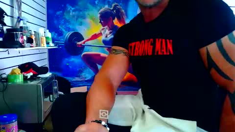 fabxxxl online show from April 22, 12:28 pm