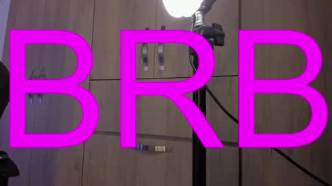 faceofbabyyy online show from February 7, 6:24 am