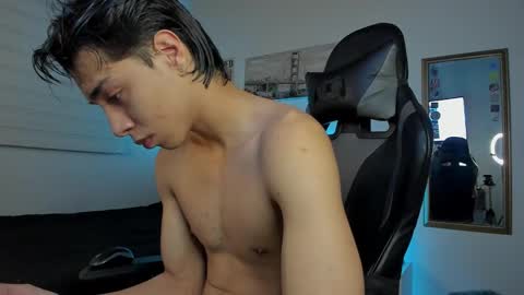 faceofbabyyy online show from February 17, 6:31 am