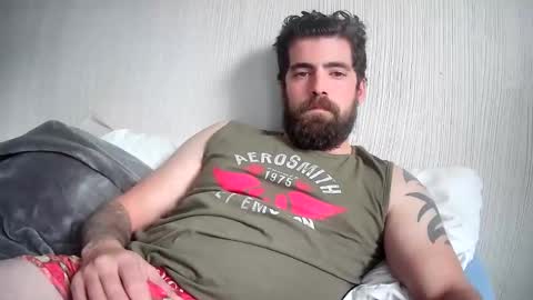 Snapshot of facesquat46 chatting on November 1, 12:29 pm Sir Cum online show from November 1, 12:29 pm