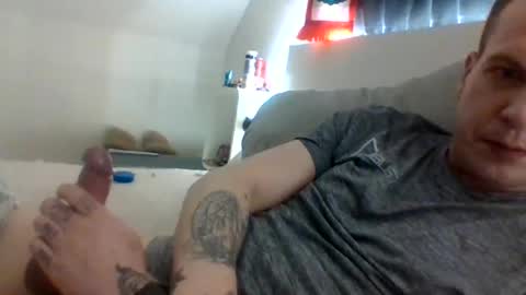 Snapshot of fack69ogsazzy69 chatting on January 24, 10:51 pm Dennis online show from January 24, 10:51 pm