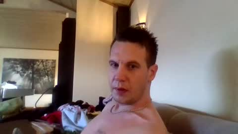 Snapshot of fack69ogsazzy69 chatting on February 5, 8:32 am Dennis online show from February 5, 8:32 am