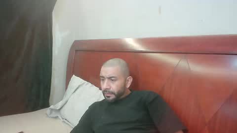 Mark online show from March 6, 9:06 am