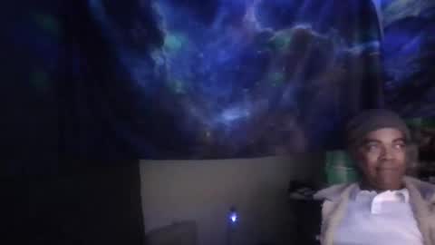 fadeyisteven32 online show from December 16, 5:01 am