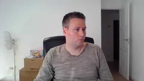 faer_087 online show from November 17, 8:53 am