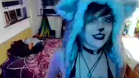 faewildflower online show from October 13, 5:18 am