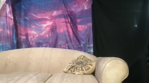 Fae online show from November 18, 12:42 pm