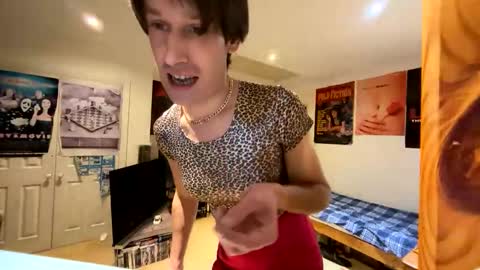 Snapshot of fagboysissy chatting on November 10, 6:07 pm fagboysissy online show from November 10, 6:07 pm