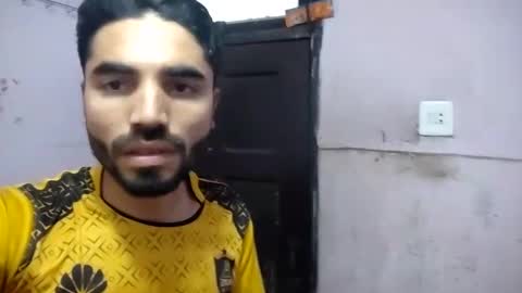 Snapshot of fahad783297 chatting on January 26, 4:20 am fahad783297 online show from January 26, 4:20 am