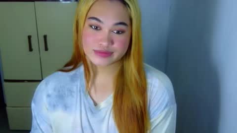 Snapshot of fairy_cuddle chatting on February 23, 5:10 pm call me shanaia online show from February 23, 5:10 pm