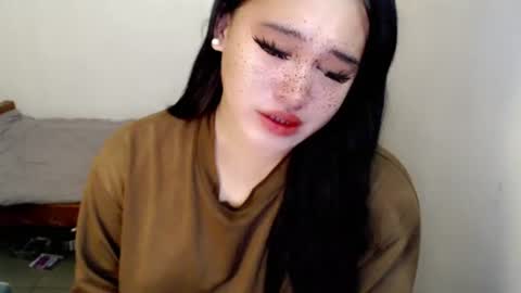 Snapshot of fairy_cuddle chatting on June 24, 4:33 am call me shanaia online show from June 24, 4:33 am