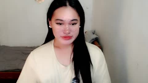 Snapshot of fairy_cuddle chatting on June 28, 4:46 pm call me shanaia online show from June 28, 4:46 pm