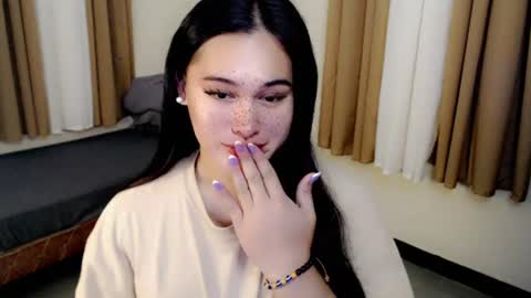 Snapshot of fairy_cuddle chatting on July 23, 7:39 am call me shanaia online show from July 23, 7:39 am