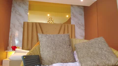 FAIRY online show from October 4, 8:40 pm