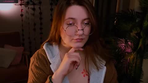 Tara online show from February 10, 2:54 pm