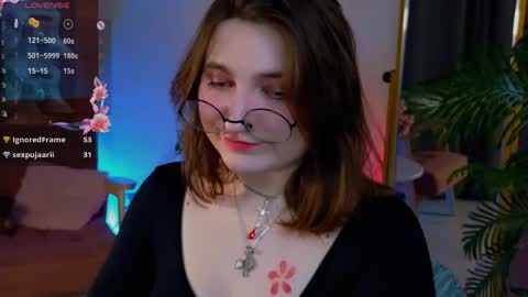 Snapshot of fairy_tara chatting on May 16, 12:40 am Tara online show from May 16, 12:40 am