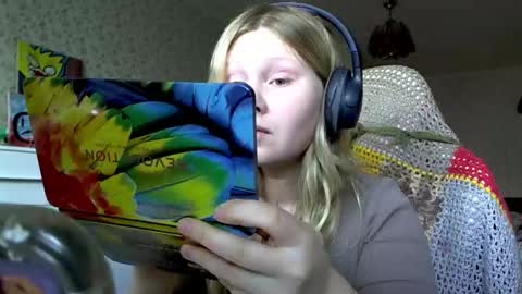 Arisha online show from October 13, 2:06 pm